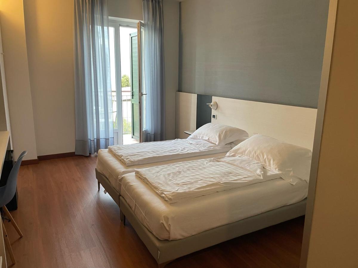 Al Caval Hotel Torri Del Benaco