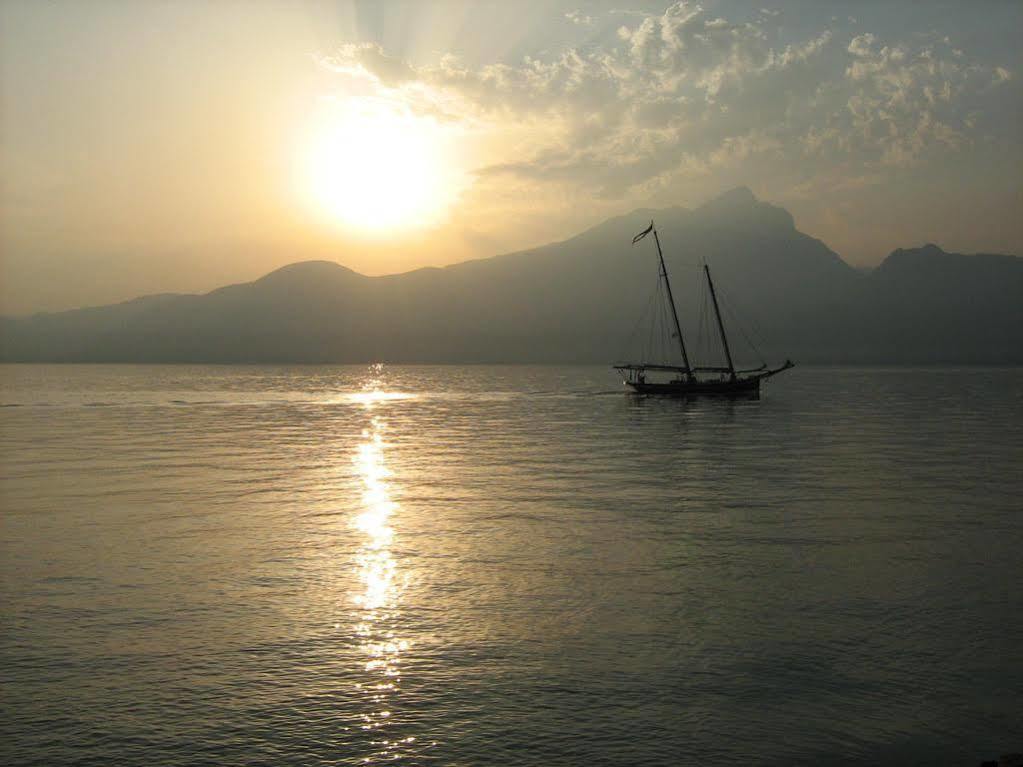 Al Caval Torri Del Benaco